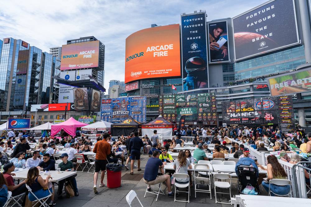 Yonge & Dundas